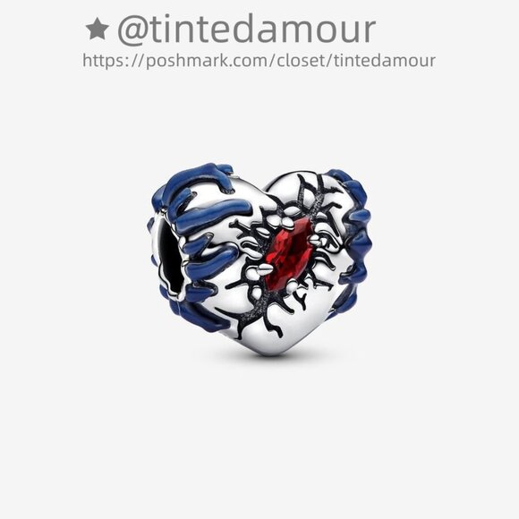 Pandora Stranger Things Glow-in-the-dark Heart Charm|Pendant - Picture 1 of 2